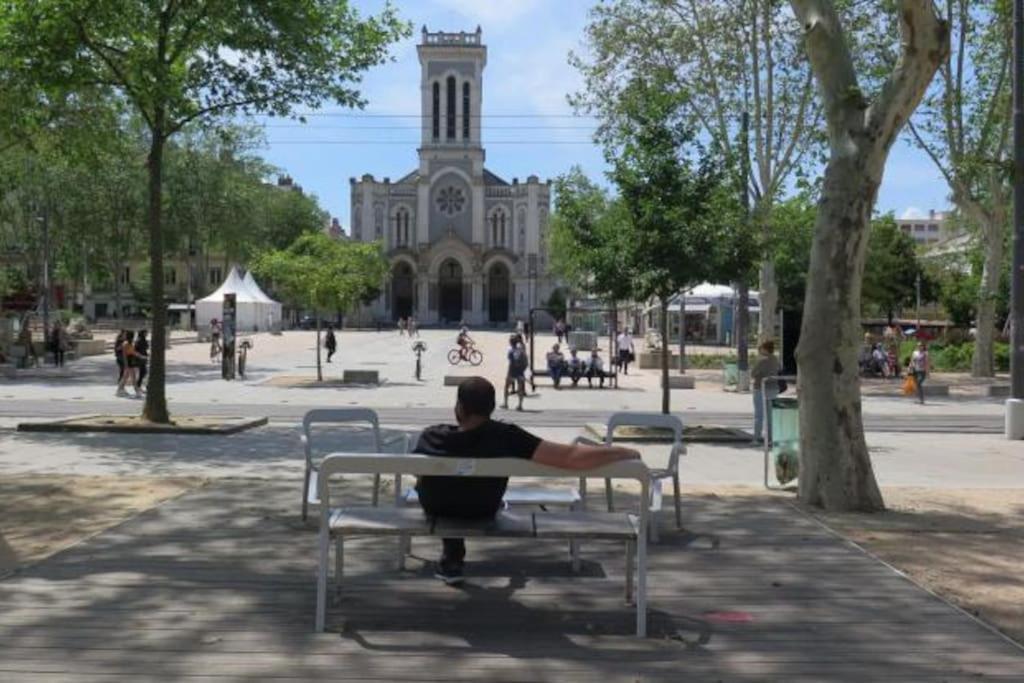 Magnifique T2 J Jaures Avec Garage Saint-Etienne (Loire) Exterior photo